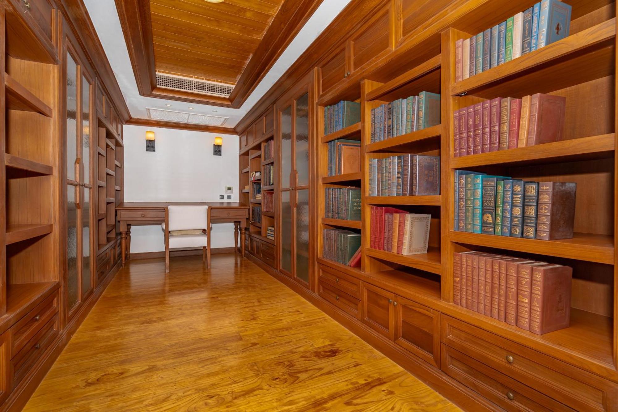 Royal Legacy Private Villa With Private Golf Course 푸껫 외부 사진