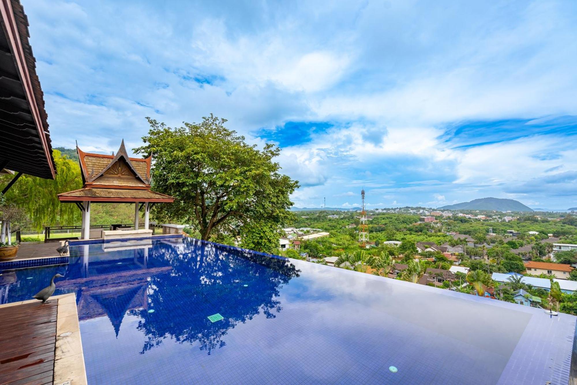 Royal Legacy Private Villa With Private Golf Course 푸껫 외부 사진