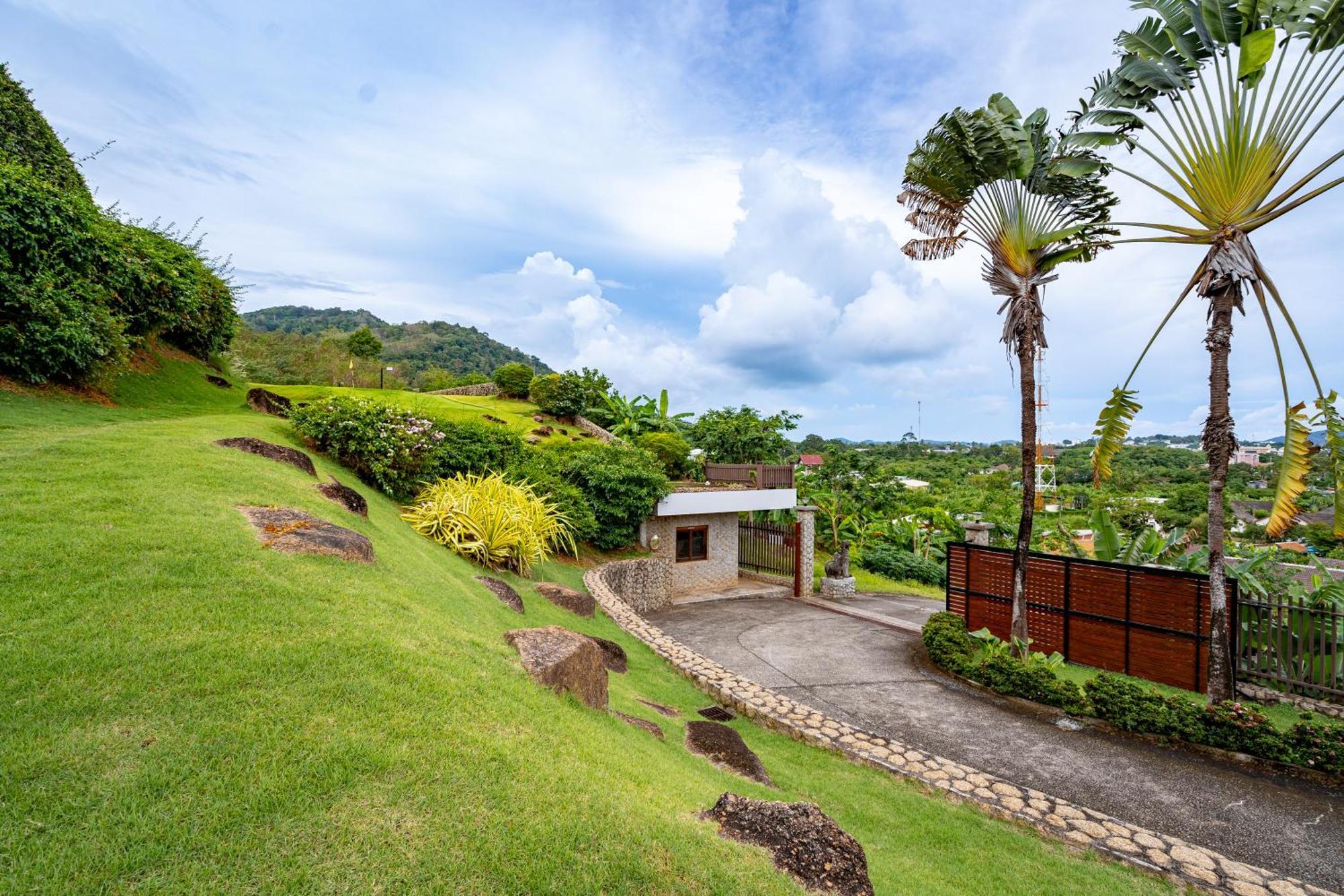 Royal Legacy Private Villa With Private Golf Course 푸껫 외부 사진
