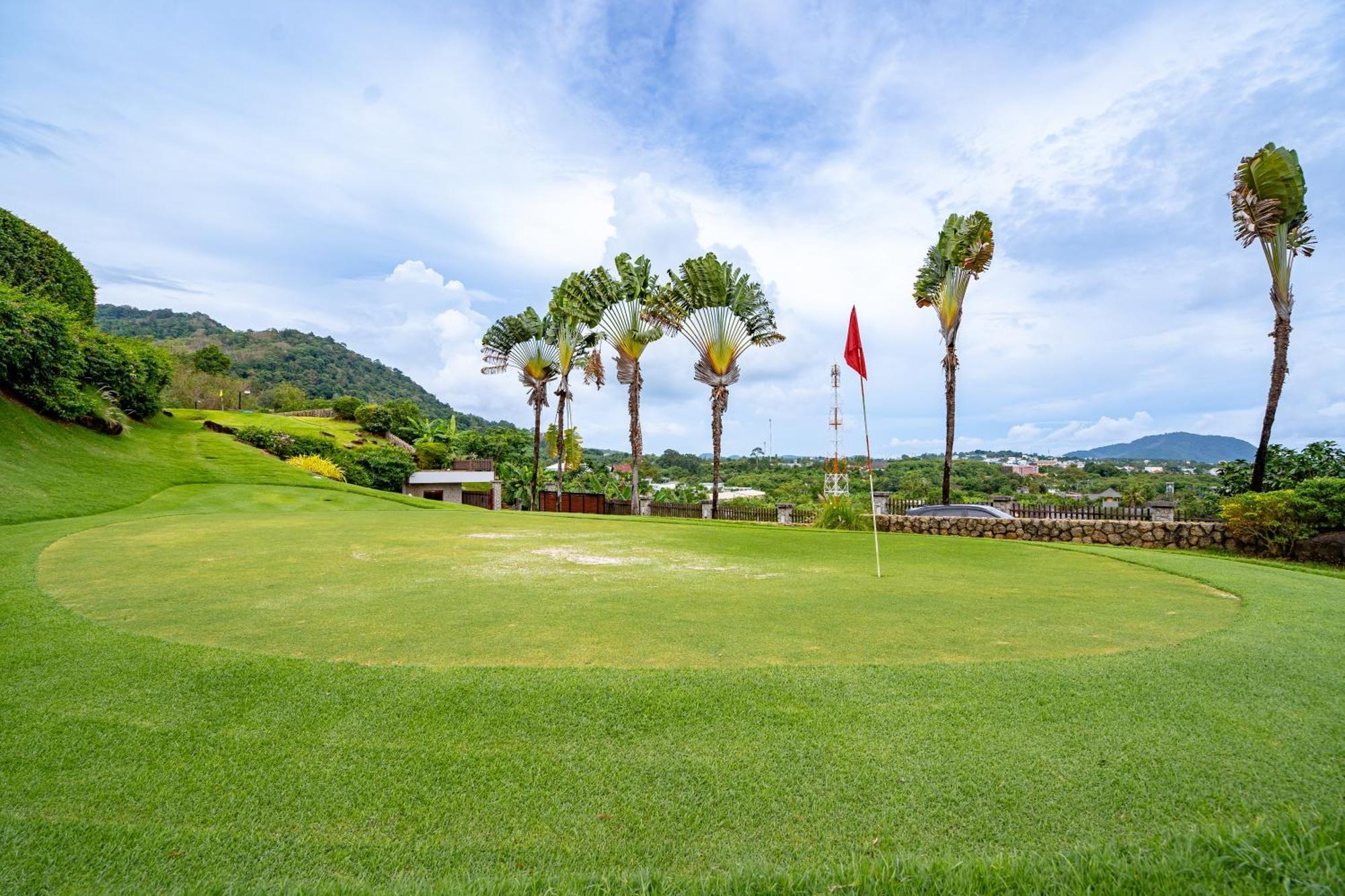 Royal Legacy Private Villa With Private Golf Course 푸껫 외부 사진